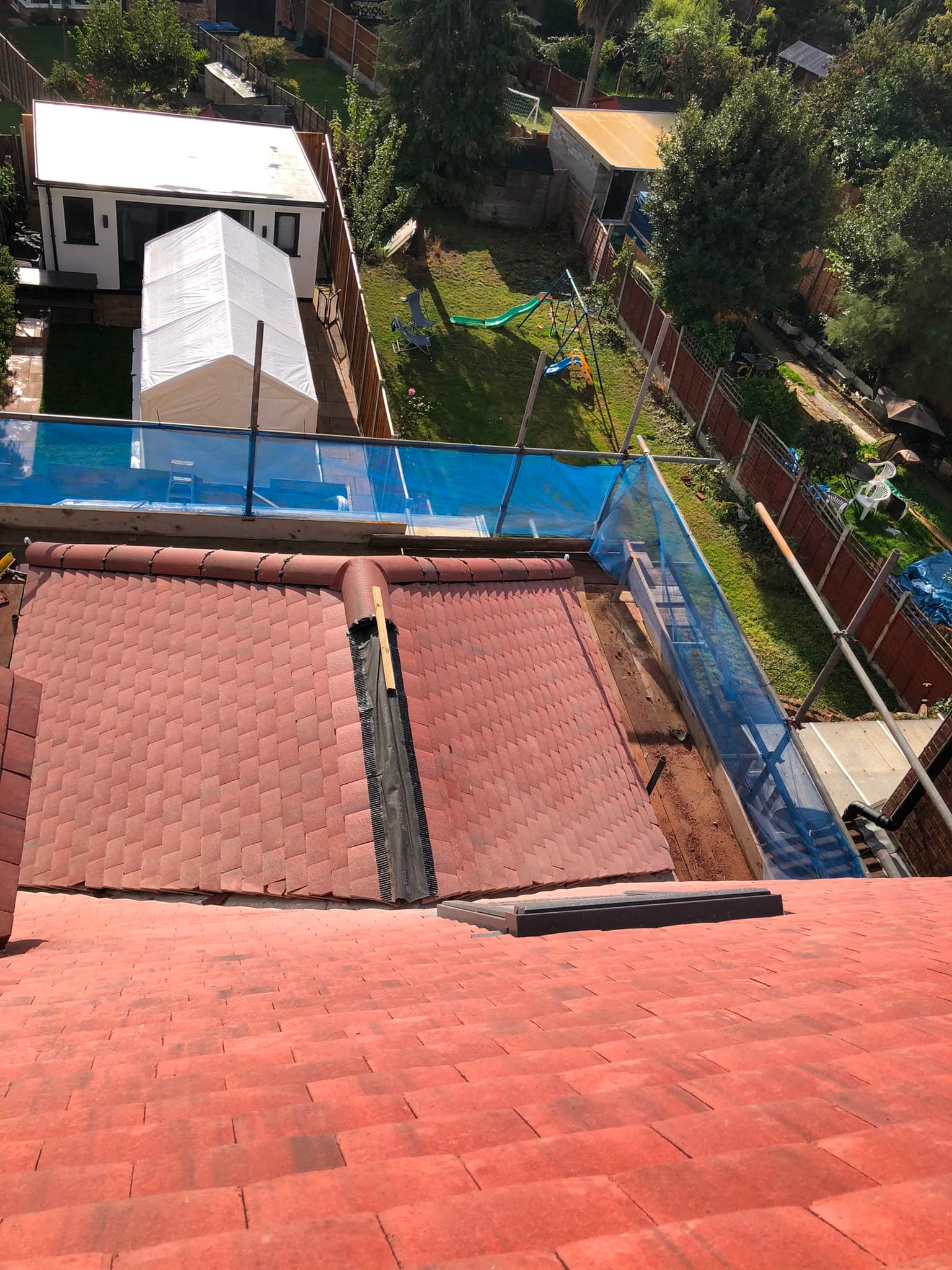 Big Roof Tiling