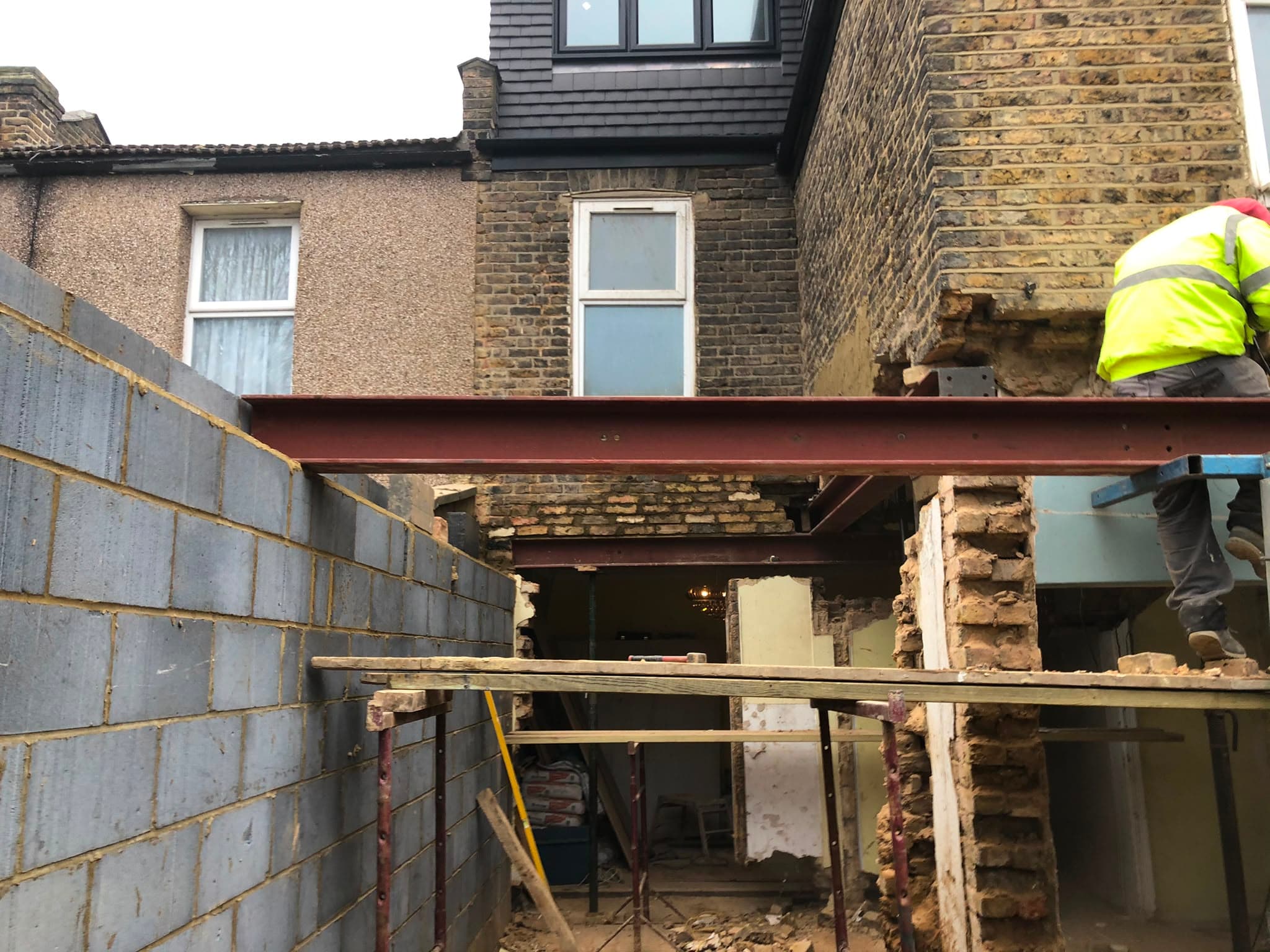 Rear extension structure under construction